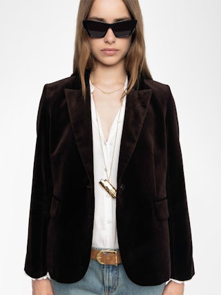 Vavy Velvet Blazer - Structured velvet blazer with button fastening.