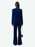 Vavy Velvet Blazer - Velvet blazer with suit collar.