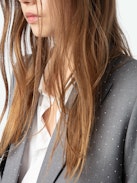 Blazer Valse - Blazer recto estructurado con cierre de botones y strass de lunares.