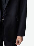 Valse Blazer 100% Wool - Structured straight-cut blazer in grain de poudre wool with button fastening.