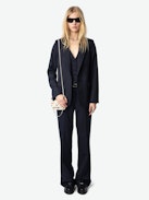 Valse Blazer 100% Wool - Structured straight-cut blazer in grain de poudre wool with button fastening.