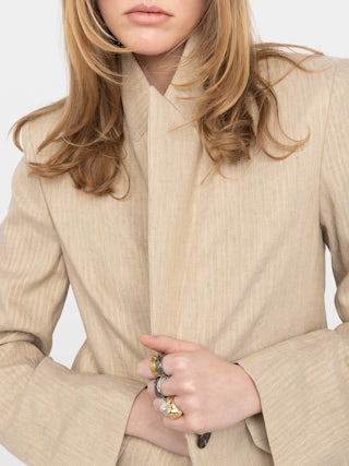 Vavy Blazer - Structured tailored blazer with pinstripes and button fastening.