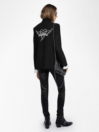 Blazer Verysa - Blazer droit structuré, col montant, strass dos, pate amovible, et fermeture boutonnée.