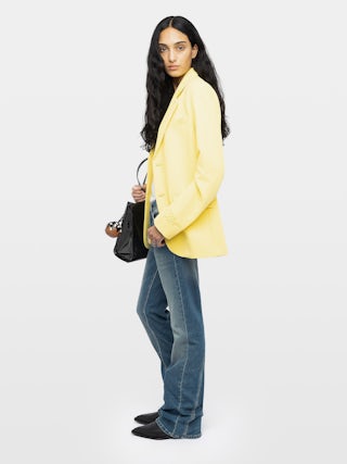 Blazer Vanille - Structured blazer with button fastening.