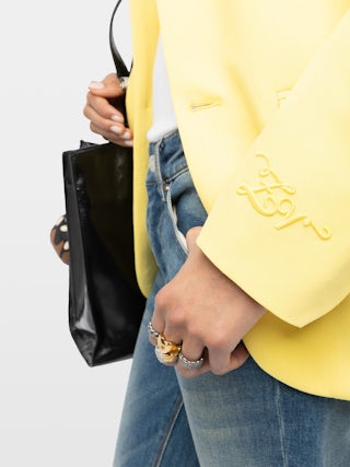 Blazer Vanille - Blazer structuré à fermeture boutonnée.