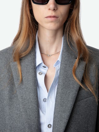 Manteau Violet - Manteau court structuré à poches et patch broderie ailes au dos.