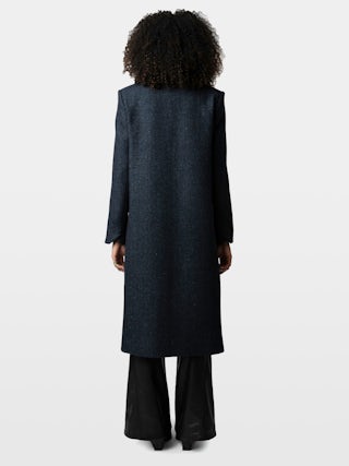Mio Coat - Long coat with button closure and pockets.