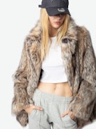 Faune Coat - Short faux fur coat with button fastening.