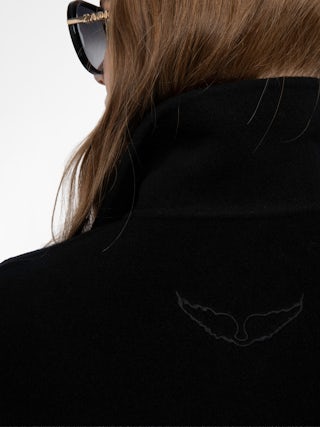 Micro Wool Coat - Long straight coat in wool blend, long sleeves, buttoned closure and applied pockets at the front.