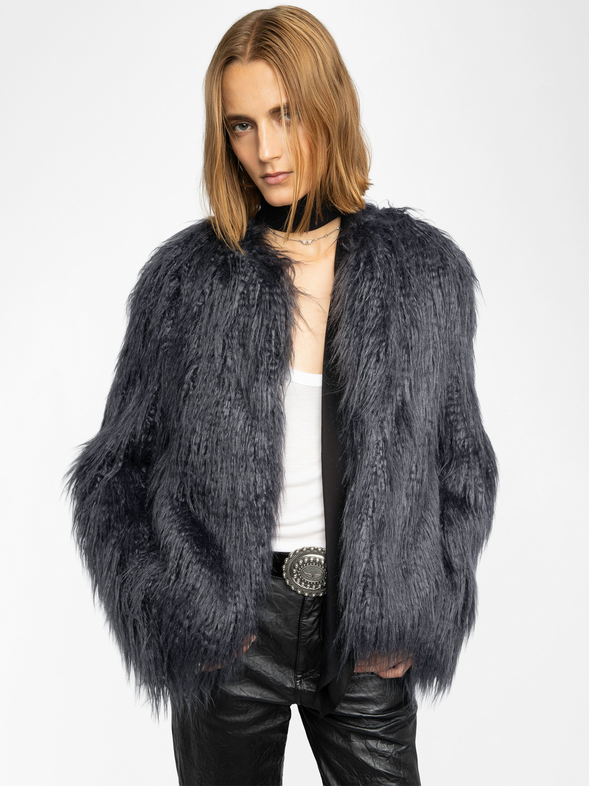 Freddie Faux Fur Coat - Coat in curly faux fur with long sleeves.