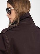 Trench Kenar - Trench in cotone croccante, maniche lunghe, cintura rimovibile e chiusura doppiopetto con bottoni.