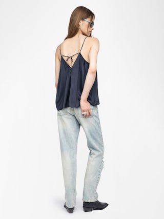 Caraco Cym Satin - Caraco en satin japonais plissé, bretelles ajustables par liens au dos et ailes métalliques signatures à l'avant.