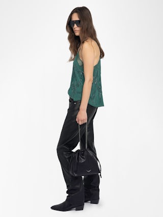 Caraco Christy 100% Soie - Caraco en soie crêpe de chine, bretelles ajustables, strass all over, dentelle française et ailes brodées dos.