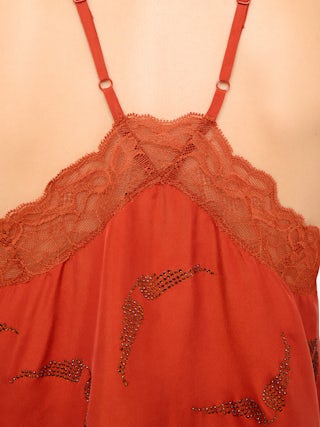 Caraco Christy 100% Soie - Caraco en soie avec strass wings, bretelles ajustables et dentelle française.