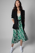 Vestido Risty Seta - Vestido de mujer de seda verde con estampado de cadenas