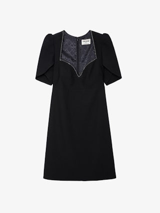 Robe Roxelle - Robe courte en crêpe à décolleté cœur en strass et manches courtes asymétriques.