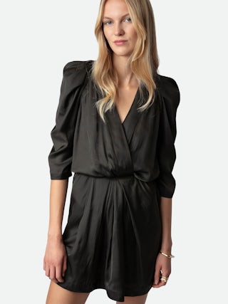 Robe Ruz Satin - Robe courte en satin à manches 3/4 et fronces aux épaules.