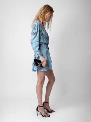 Robe Rogers 100% Soie - Robe courte en soie bleue à imprimé, élastiquée à la taille et jupe asymétrique.