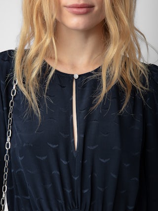 Robe Rhodri Soie - Robe courte en soie bleue marine à jacquard ailes, boutonnée et à manches longues.