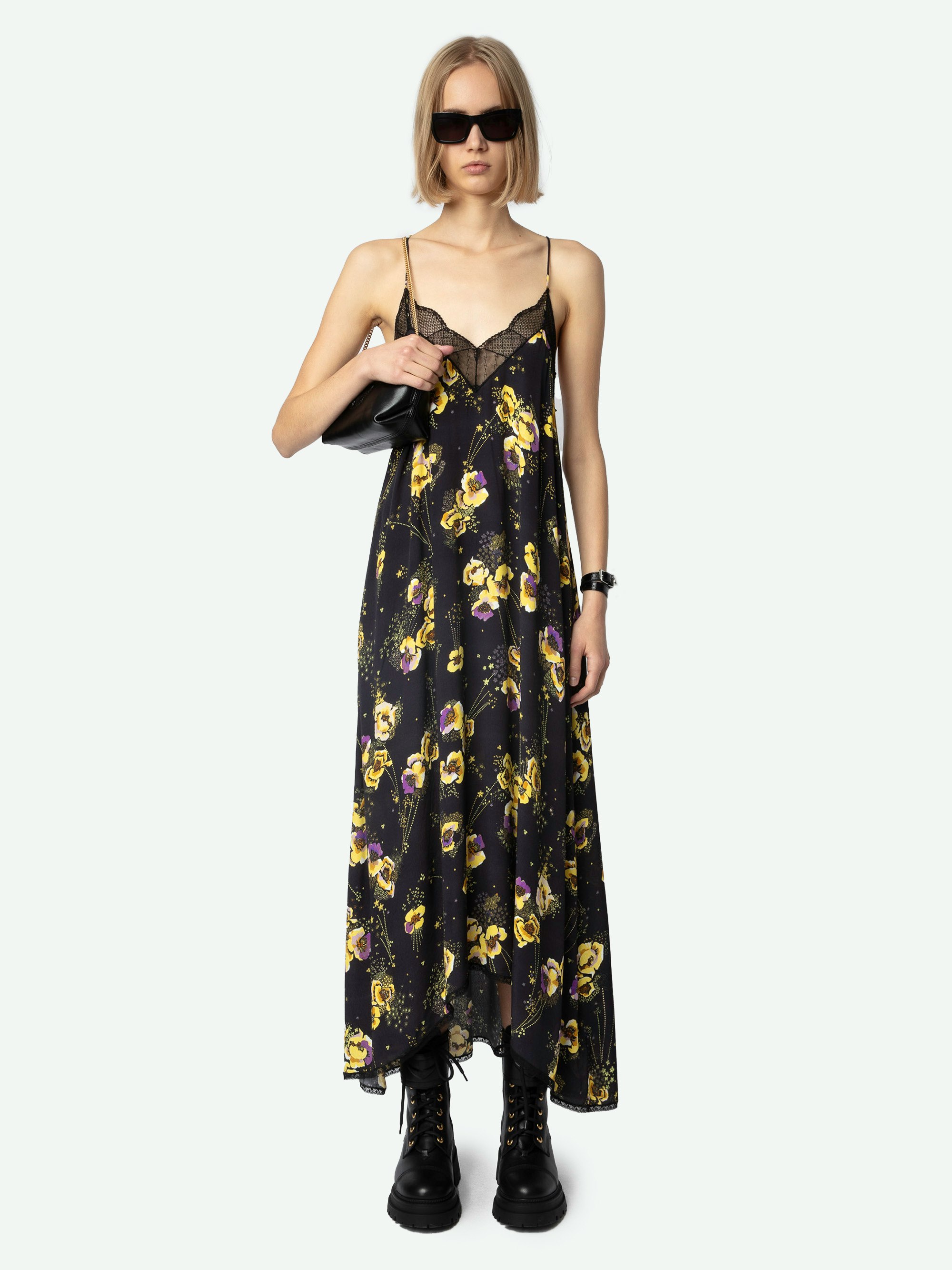 Vestido Risty - Vestido largo de estilo lencero de crepé negro con estampado floral Yoko, tirantes finos y escote de encaje.