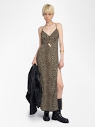 Kleid Ramelil - Langes Kleid im Lingerie-Stil aus bedruckter Viskose, mit Schlitz, verstellbaren Trägern, Flügel-Stickerei am Rücken und Spitze.