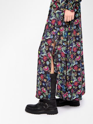 Kleid Rayado - Langes Kleid aus bedruckter Viskose, elastischer Bund und lange Ärmel.