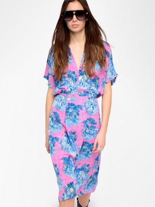 Kleid Riaz - Mittellanges Kleid aus bedruckter Viskose, kurze Ärmel und elastischer Taillenbund.