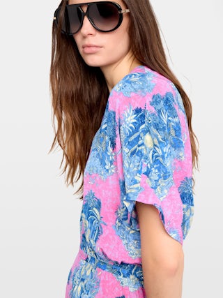 Robe Riaz - Robe mi-longue en viscose imprimée, manches courtes et taille élastique.