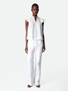 Pantalón Vaquero Elvira - Pantalón vaquero ancho de dénim blanco con bolsillos y detalles pespunteados.