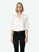 Jett Buggs Skinny Jeans - Women's black washed skinny jeans with Buggs Bunny patch.