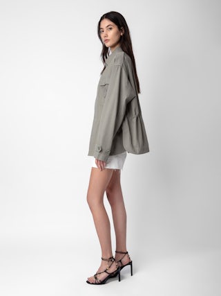 Veste Kemi - Parka militaire courte oversize kaki à poches et broderie University.