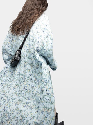 Long Viscose Floral Blue Kimono - Long printed viscose kimono with short sleeves and fringe finish.