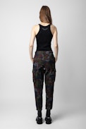 Pantalón Pilote - Pantalón militar negro de algodón estampado y con bolsillos para mujer.