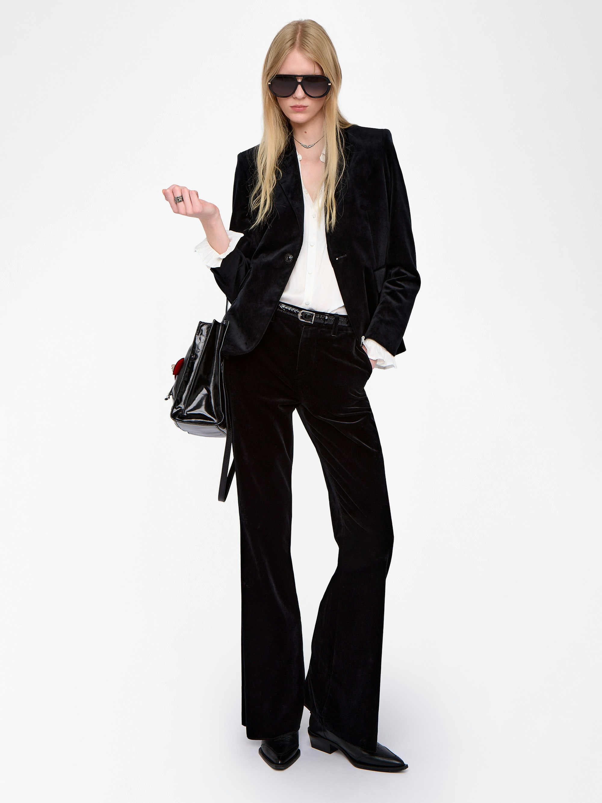 Prevy Velours Trousers - Tailored trousers in smooth velvet, low-waisted, flared and multi-pocket.