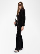 Prevy Velvet Pants - Tailored pants in smooth velvet, low-waisted, flared and multi-pocketed.