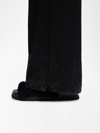 Hose Papel - Hose aus unifarbener Viskose mit Strass.