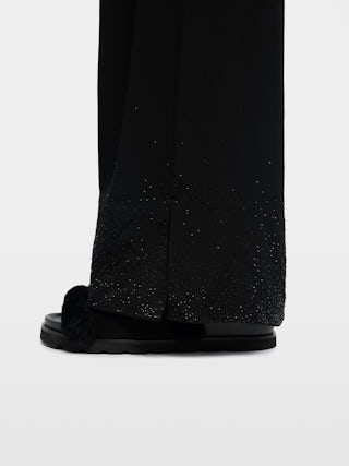 Hose Papel - Hose aus unifarbener Viskose mit Strass.