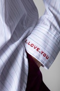 Tais Shirt - Women's striped cotton shirt in white. Made with fibers from organic farming.