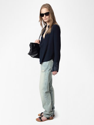 Bluse Taika - Bluse aus Viskose mit Strassmuster an der Manschette, lange Ärmel.