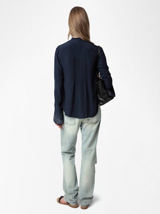 Bluse Taika - Bluse aus Viskose mit Strassmuster an der Manschette, lange Ärmel.