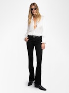 Camicia Thely Satin - Camicia in satin giapponese écru a maniche lunghe, polsini arricciati e ricamo fishnet ali sulla schiena.