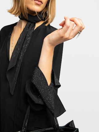 Blouse Turi - Blouse en viscose avec strass, manches longues et décolleté.