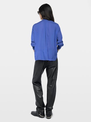 Tink Satin Blouse - ZV jacquard satin blouse with open collar, long sleeves and gathered details.