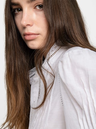 Camicia Timz - Camicia in cotone, maniche lunghe e ricamo di ali sul retro.