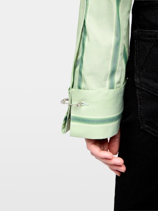 Morning Shirt - Oversized shirt in striped poplin, chest patch pocket, cuff and buttonhole embroidery.