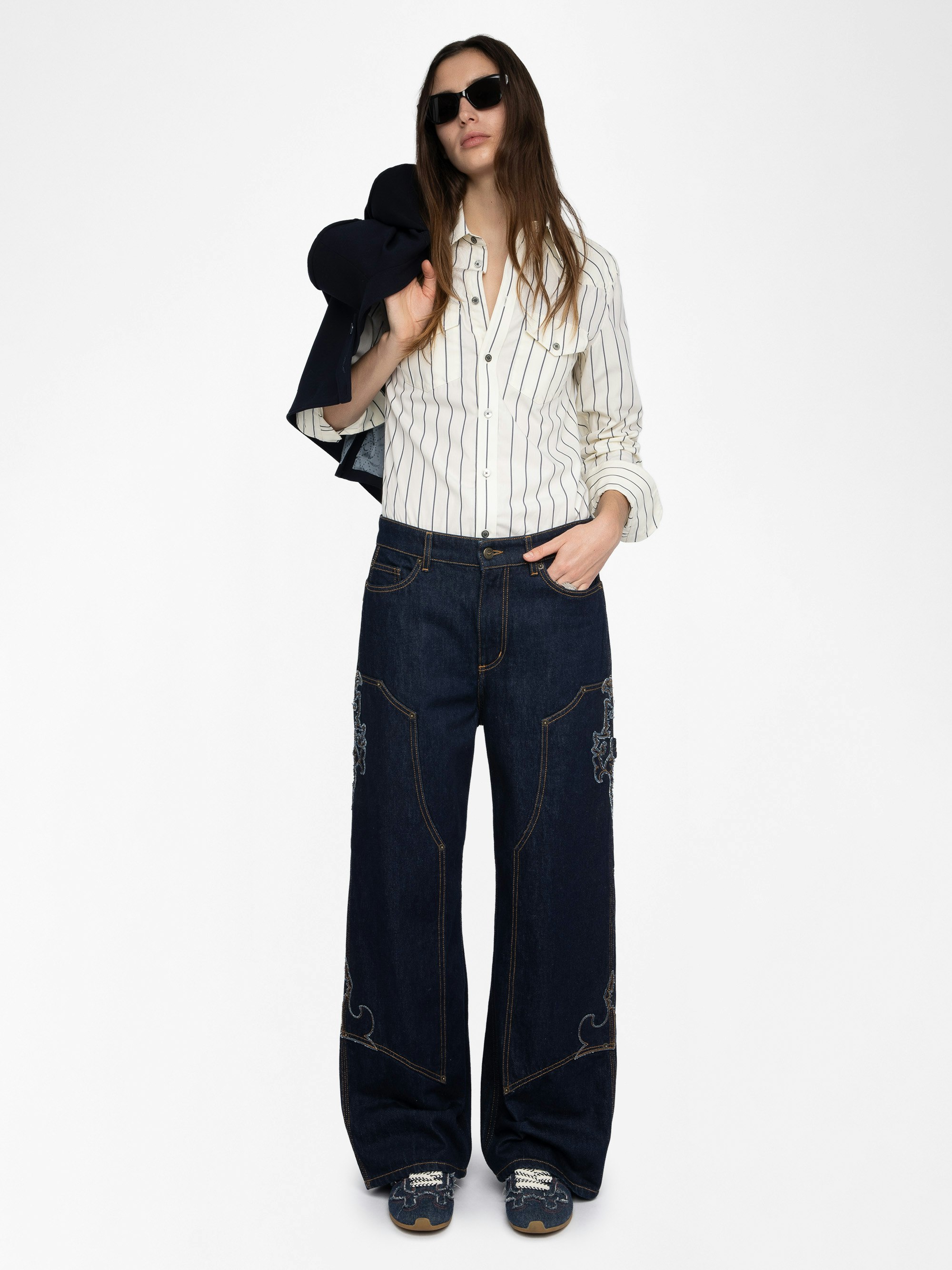 Shirt Thelma - Cotton poplin shirt with patch chest pockets and crystals at the back.