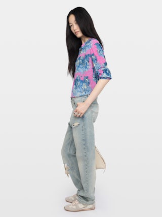 Bluse Tink - Bedruckte Viskosebluse mit offenem V-Ausschnitt, langen Ärmeln und gerafften Details.