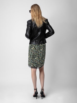 Jupe Jozy 100% Soie - Jupe mi-longue esprit lingerie en soie noire à fente, imprimé fleuri et bords en dentelle.