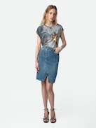 Jeansrock Jinko - Halblanger Rock aus Washed-Denim mit asymmetrischem Verschluss, Schlitz, Taschen und Einsätzen.