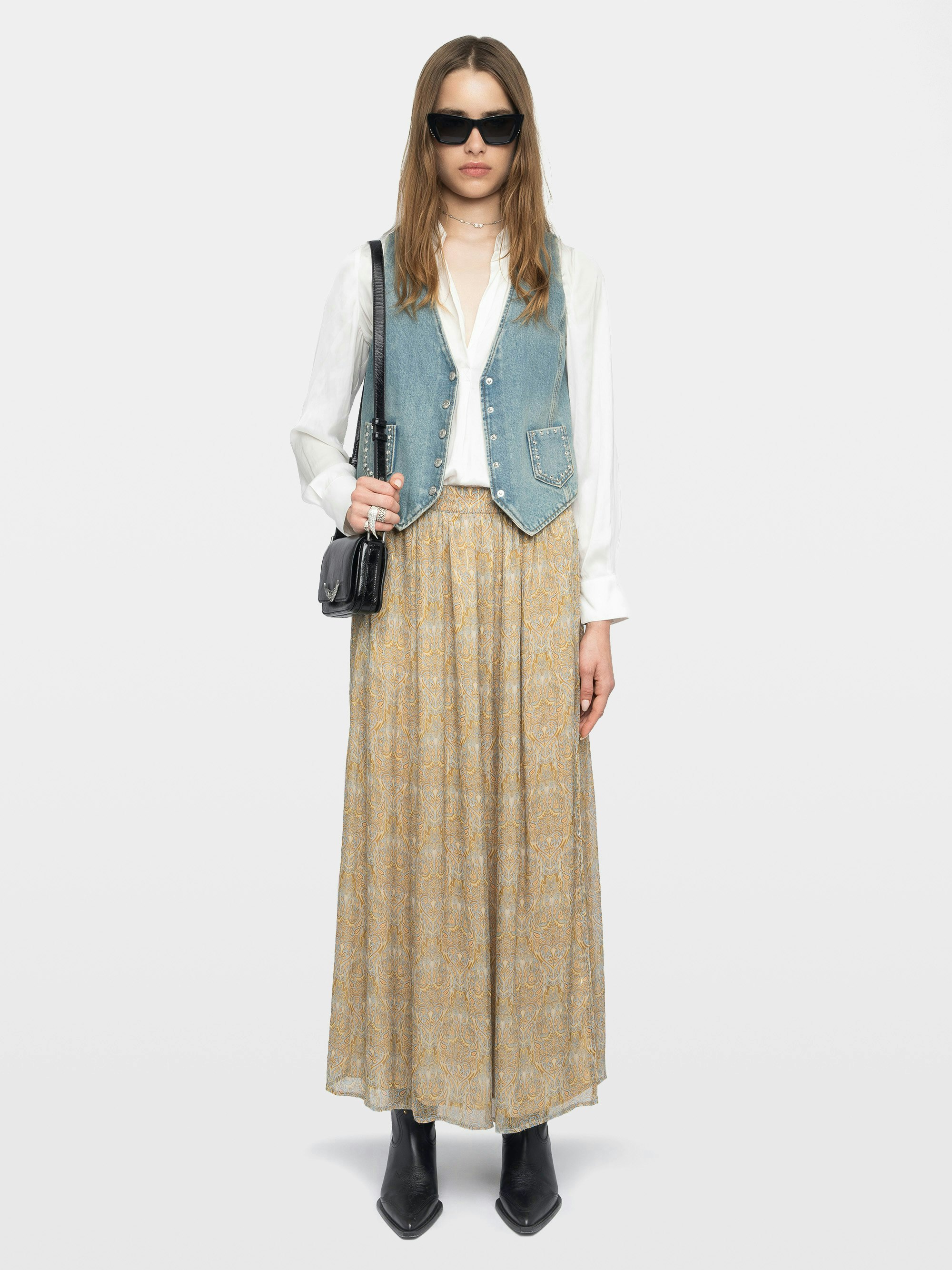 Jady Skirt - Long printed chiffon skirt with golden stripes and slit, zip fastening.